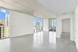 151 SE 1st St, Miami, FL 33131 - Photo 2