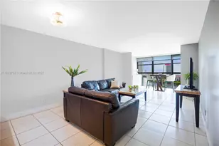 200 Leslie Dr, Hallandale Beach, FL 33009 - Photo 10