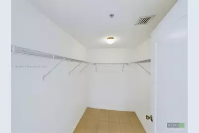 425 NE 30th St #402, Miami, FL 33137 - Photo 10