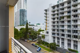 425 NE 30th St, Miami, FL 33137 - Photo 12