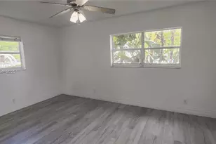200 NW 9th St, Boca Raton, FL 33432 - Photo 22
