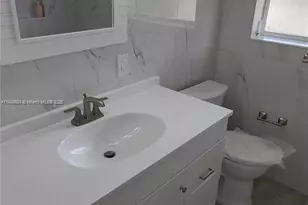 200 NW 9th St, Boca Raton, FL 33432 - Photo 12