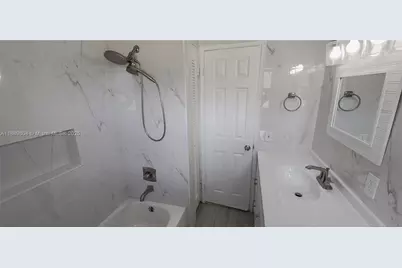 200 NW 9th St, Boca Raton, FL 33432 - Photo 16