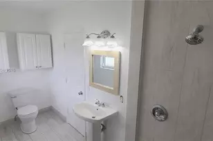 200 NW 9th St, Boca Raton, FL 33432 - Photo 32