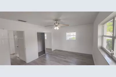 200 NW 9th St, Boca Raton, FL 33432 - Photo 24