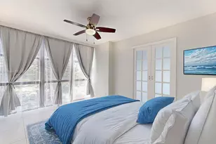 1000 Parkview Dr, Hallandale Beach, FL 33009 - Photo 16