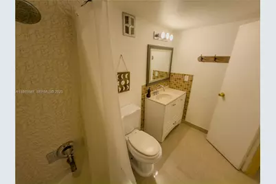 325 W Laurel Dr #2L, Margate, FL 33063 - Photo 18