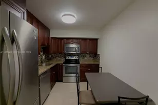 325 W Laurel Dr, Margate, FL 33063 - Photo 10