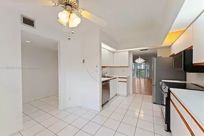 1704 Andros Isle #C2, Coconut Creek, FL 33066 - Photo 8