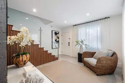 2752 SW 11th St, Miami, FL 33135 - Photo 4