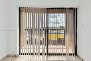 3945 SW 89th Ave, Miami, FL 33165 - Photo 14