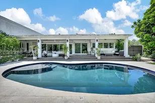 7761 SW 170th St, Palmetto Bay, FL 33157 - Photo 2