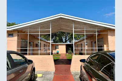 2013 Washington Ave, Opa-Locka, FL 33054 - Photo 4