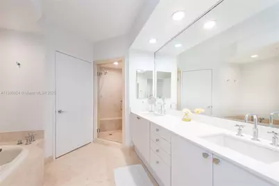 799 Crandon Blvd #607, Key Biscayne, FL 33149 - Photo 14