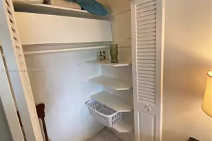 1050 Atlantic Shores Blvd, Hallandale Beach, FL 33009 - Photo 20