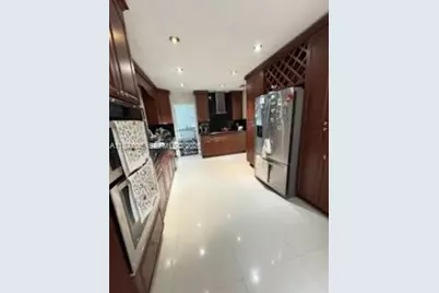 9430 NW 18th St, Pembroke Pines, FL 33024 - Photo 2