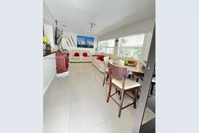 9430 NW 18th St, Pembroke Pines, FL 33024 - Photo 10