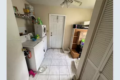 2837 NW 6th Ct, Fort Lauderdale, FL 33311 - Photo 6