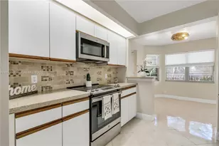 900 SW 125th Way, Pembroke Pines, FL 33027 - Photo 12