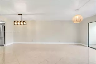 900 SW 125th Way, Pembroke Pines, FL 33027 - Photo 6