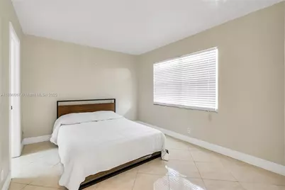 900 SW 125th Way #304R, Pembroke Pines, FL 33027 - Photo 20