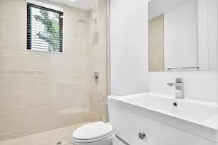332 Balboa St, Hollywood, FL 33019 - Photo 24