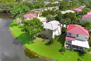 8713 NW 6th Ct, Coral Springs, FL 33071 - Photo 4