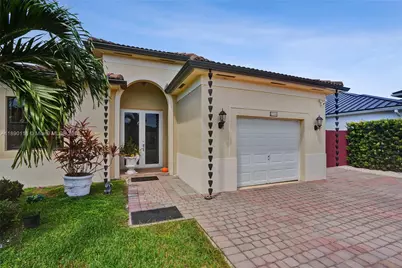 27700 SW 135th Ave Rd, Homestead, FL 33032 - Photo 2