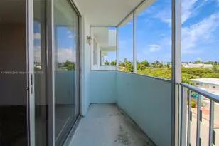 1990 Marseille Dr, Miami Beach, FL 33141 - Photo 12