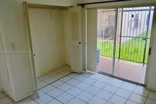 8851 NW 119th St, Hialeah Gardens, FL 33018 - Photo 16