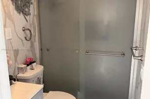 4361 NW 35th Ave, Lauderdale Lakes, FL 33309 - Photo 14