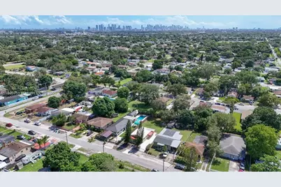 1852 NW 85th St, Miami, FL 33147 - Photo 30