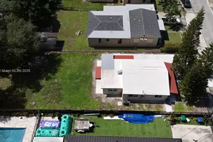 1852 NW 85th St, Miami, FL 33147 - Photo 24