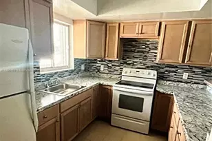 201 NW 7th St, Miami, FL 33136 - Photo 10