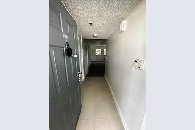 201 NW 7th St #206, Miami, FL 33136 - Photo 2