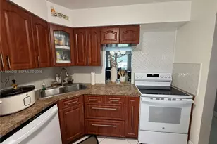 19001 NE 14th Ave, Miami, FL 33179 - Photo 6