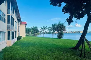 19001 NE 14th Ave, Miami, FL 33179 - Photo 16