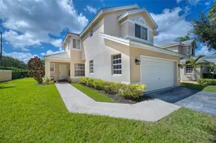 2913 Myrtle Oak Cir, Davie, FL 33328 - Photo 2
