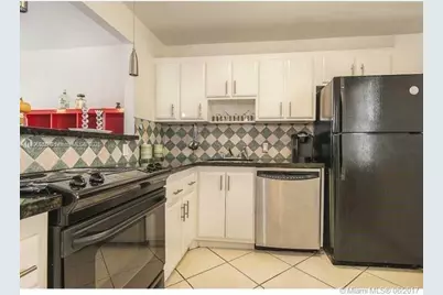 20400 W Country Club Dr #410, Aventura, FL 33180 - Photo 4