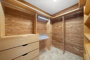 520 Brickell Key Dr, Miami, FL 33131 - Photo 32