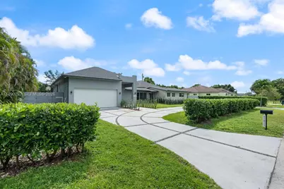 11811 SW 82 Rd, Miami, FL 33156 - Photo 4