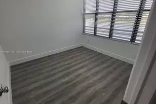 1236 N Hiatus Rd, Pembroke Pines, FL 33026 - Photo 4