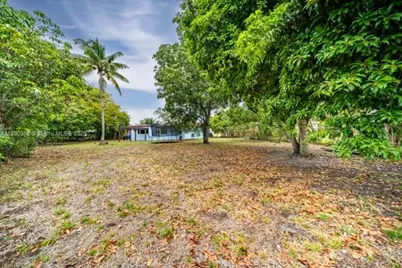 1220 NW 190th St, Miami Gardens, FL 33169 - Photo 18