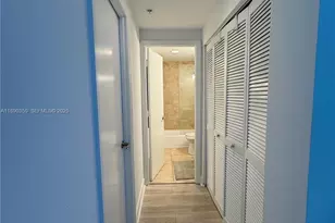 7501 E Treasure Dr, North Bay Village, FL 33141 - Photo 20