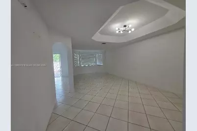 11525 NW 71st St #11525, Doral, FL 33178 - Photo 4