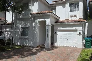 11525 NW 71st St, Doral, FL 33178 - Photo 2