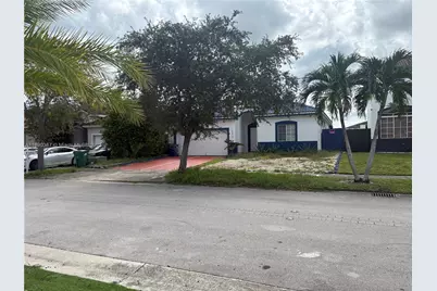 10272 SW 227th Ln, Cutler Bay, FL 33190 - Photo 4