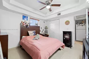 911 E 14th Pl, Hialeah, FL 33010 - Photo 44