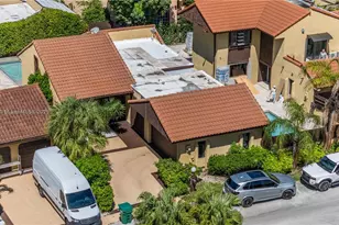 1017 NE 202nd Ln, Miami, FL 33179 - Photo 28