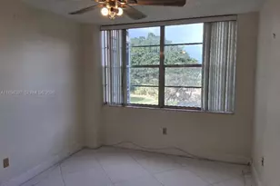 1300 St Charles Pl, Pembroke Pines, FL 33026 - Photo 14